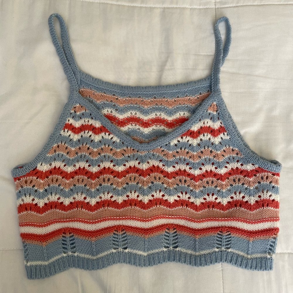 Milumia crop top in a size small